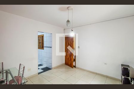 Sala de casa à venda com 4 quartos, 150m² em Cangaiba, São Paulo