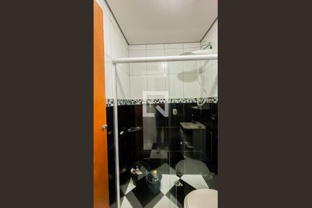 Banheiro de casa à venda com 4 quartos, 150m² em Cangaiba, São Paulo