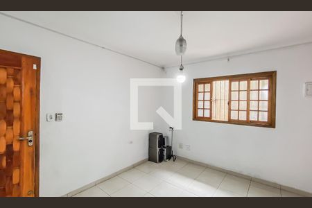 Sala de casa à venda com 4 quartos, 150m² em Cangaiba, São Paulo