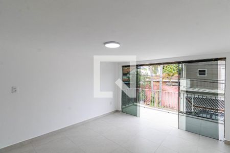 Sala de casa para alugar com 2 quartos, 125m² em Parque Cisper, São Paulo