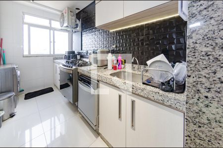Cozinha de apartamento para alugar com 2 quartos, 130m² em Cinquentenario, Belo Horizonte