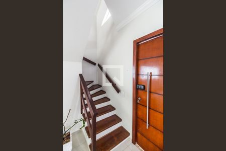 Escada de casa de condomínio para alugar com 2 quartos, 470m² em Residencial Onze (alphaville), Santana de Parnaíba