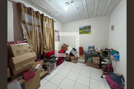 Quarto 1 de casa para alugar com 2 quartos, 108m² em Vila Valqueire, Rio de Janeiro