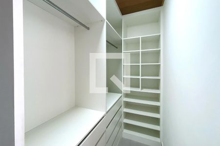 Casa para alugar com 3 quartos, 150m² em Pompéia, Belo Horizonte