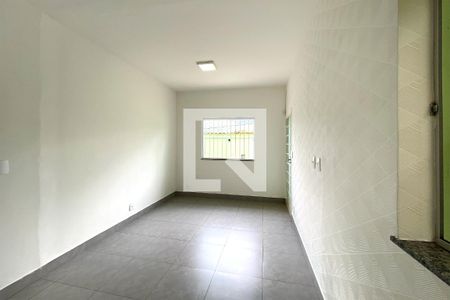 Casa para alugar com 3 quartos, 150m² em Pompéia, Belo Horizonte