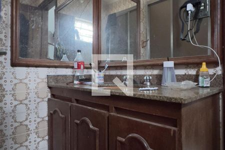 Banheiro da Suíte de casa à venda com 3 quartos, 241m² em Vila Maranduba, Guarulhos