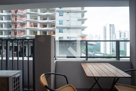 Varanda de kitnet/studio à venda com 1 quarto, 25m² em Perdizes, São Paulo