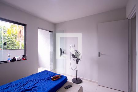 Quarto de apartamento para alugar com 1 quarto, 30m² em Vila Três, São Gonçalo