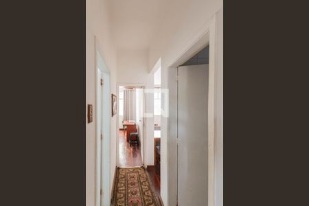 Corredor de apartamento à venda com 2 quartos, 60m² em Grajaú, Rio de Janeiro