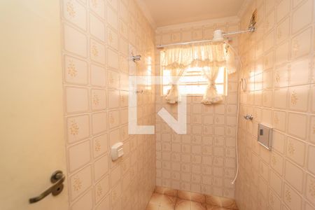 Banheiro 1 de casa para alugar com 2 quartos, 110m² em Vila Buenos Aires, São Paulo