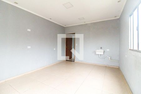 Sala e Área de Serviço de casa para alugar com 1 quarto, 50m² em Conjunto Habitacional Santa Etelvina Iii, São Paulo