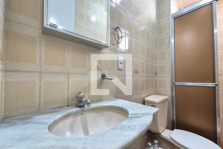 Banheiro de apartamento para alugar com 1 quarto, 56m² em Centro, Campinas