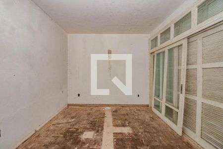 Quarto 2 de casa à venda com 3 quartos, 600m² em Petrópolis, Porto Alegre