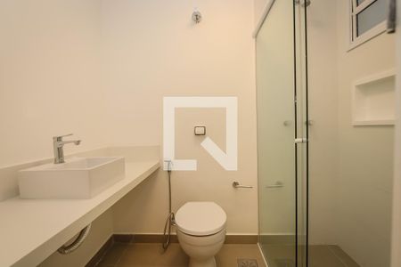 Banheiro da Suite de apartamento para alugar com 2 quartos, 75m² em Vila Progredior, São Paulo