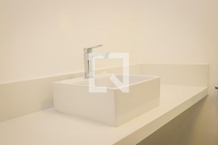 Banheiro da Suite de apartamento para alugar com 2 quartos, 75m² em Vila Progredior, São Paulo