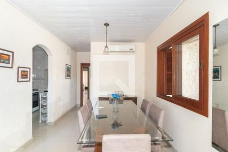 Casa à venda com 4 quartos, 129m² em Tristeza, Porto Alegre