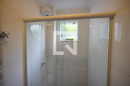 Banheiro de apartamento para alugar com 2 quartos, 70m² em Ingleses do Rio Vermelho, Florianópolis