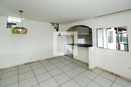 Casa para alugar com 3 quartos, 190m² em Santa Amelia, Belo Horizonte