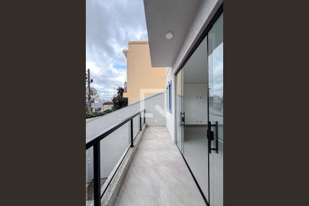 Varanda de casa à venda com 3 quartos, 204m² em Vila Monumento, São Paulo