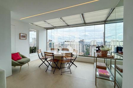 Apartamento à venda com 1 quarto, 82m² em Jardins, São Paulo