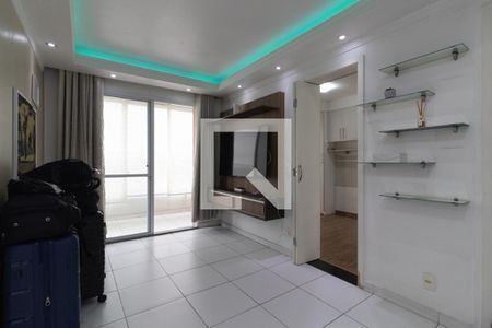 Sala de apartamento para alugar com 2 quartos, 75m² em Jardim Santa Teresinha, São Paulo
