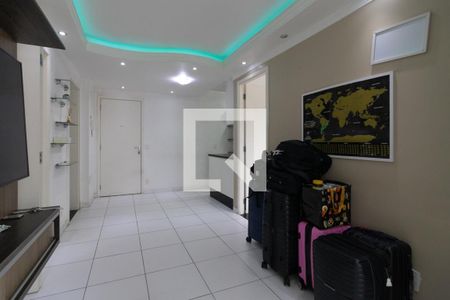 Sala de apartamento para alugar com 2 quartos, 75m² em Jardim Santa Teresinha, São Paulo