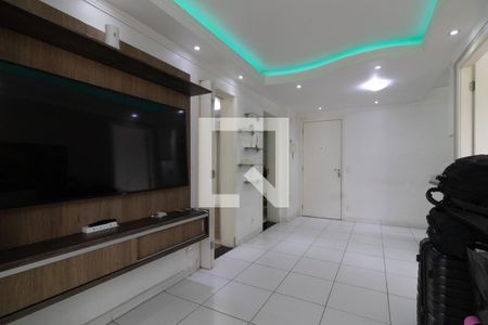 Sala de apartamento para alugar com 2 quartos, 75m² em Jardim Santa Teresinha, São Paulo