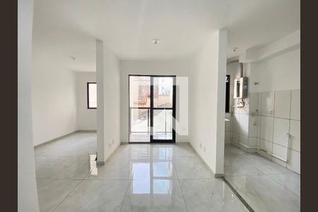 Sala de apartamento para alugar com 2 quartos, 50m² em Todos Os Santos, Rio de Janeiro