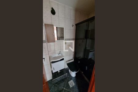 Banheiro de apartamento para alugar com 2 quartos, 56m² em Tanque, Rio de Janeiro