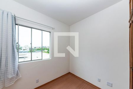 Quarto 2 de apartamento para alugar com 2 quartos, 97m² em Padre Eustáquio, Belo Horizonte