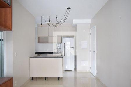 Sala de apartamento à venda com 3 quartos, 70m² em Pinheiros, São Paulo