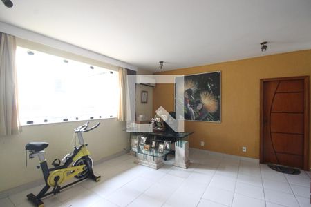 Sala 3 de casa à venda com 7 quartos, 1316m² em Taquara, Rio de Janeiro