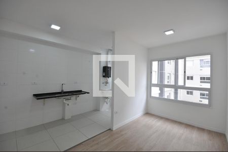 Sala de apartamento para alugar com 2 quartos, 46m² em Vila Mazzei, São Paulo