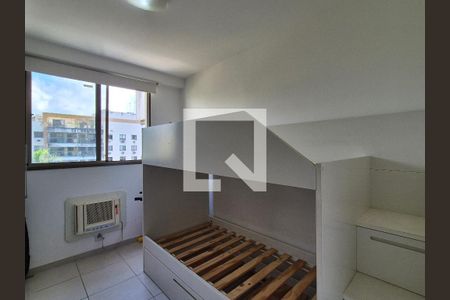Quarto  de apartamento para alugar com 3 quartos, 85m² em Recreio dos Bandeirantes, Rio de Janeiro