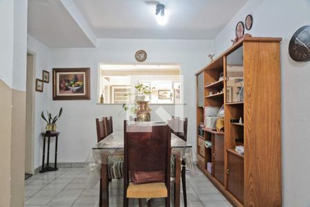 Sala de casa à venda com 4 quartos, 143m² em Vila Cruz das Almas, São Paulo