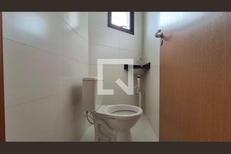 Lavabo de casa à venda com 3 quartos, 179m² em Vila Curuçá, Santo André