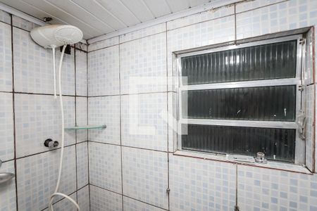 Banheiro de casa para alugar com 1 quarto, 37m² em Vila Morse, São Paulo