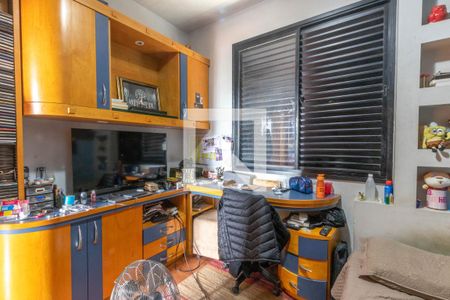 Quarto 1 de apartamento para alugar com 3 quartos, 177m² em Padre Eustáquio, Belo Horizonte