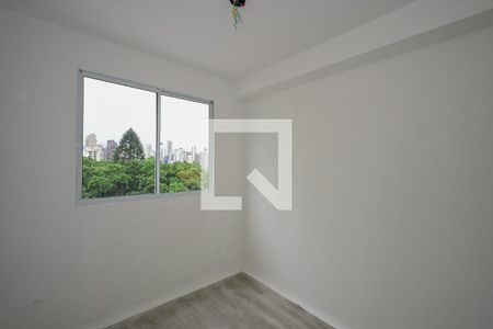 Quarto 1 de apartamento para alugar com 2 quartos, 40m² em Vila Suzana, São Paulo