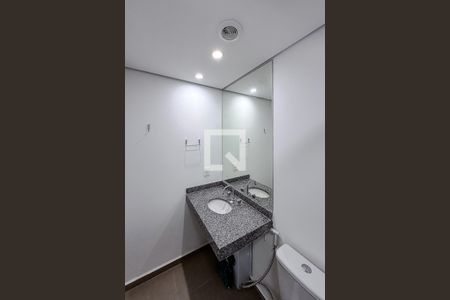 Banheiro de kitnet/studio para alugar com 1 quarto, 24m² em Vila Mariana, São Paulo