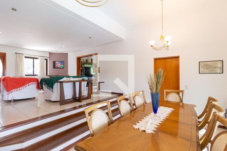 Sala de jantar de casa de condomínio para alugar com 3 quartos, 415m² em Águas da Fazendinha, Carapicuíba