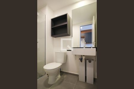 Banheiro de kitnet/studio para alugar com 1 quarto, 25m² em Vila Olímpia, São Paulo