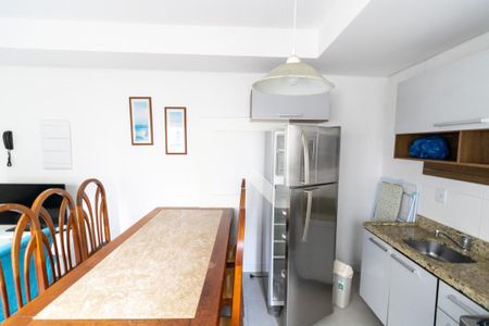Sala/Cozinha de apartamento para alugar com 1 quarto, 27m² em Centro Histórico, Porto Alegre
