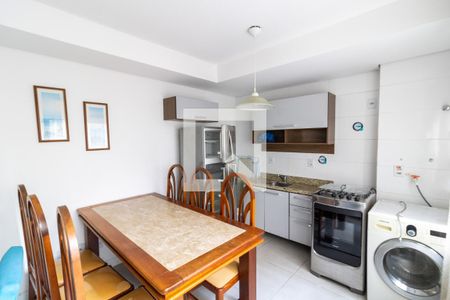 Sala/Cozinha de apartamento para alugar com 1 quarto, 27m² em Centro Histórico, Porto Alegre