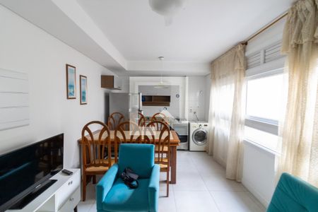Sala/Cozinha de apartamento para alugar com 1 quarto, 27m² em Centro Histórico, Porto Alegre