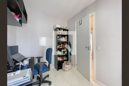 Quarto 2 de apartamento para alugar com 2 quartos, 38m² em Presidente Altino, Osasco