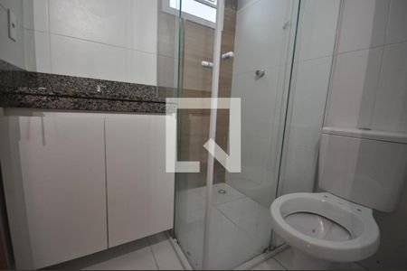 Banheiro de apartamento para alugar com 1 quarto, 35m² em Vila Constança, São Paulo