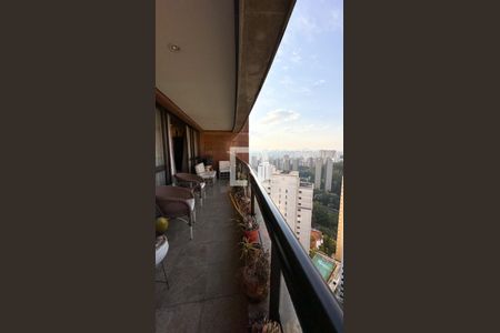 Apartamento para alugar com 2 quartos, 226m² em Vila Suzana, São Paulo