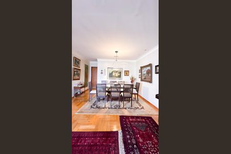 Apartamento para alugar com 2 quartos, 226m² em Vila Suzana, São Paulo