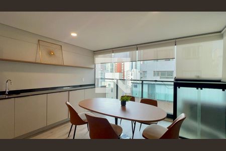 Varanda de apartamento para alugar com 2 quartos, 74m² em Pinheiros, São Paulo
